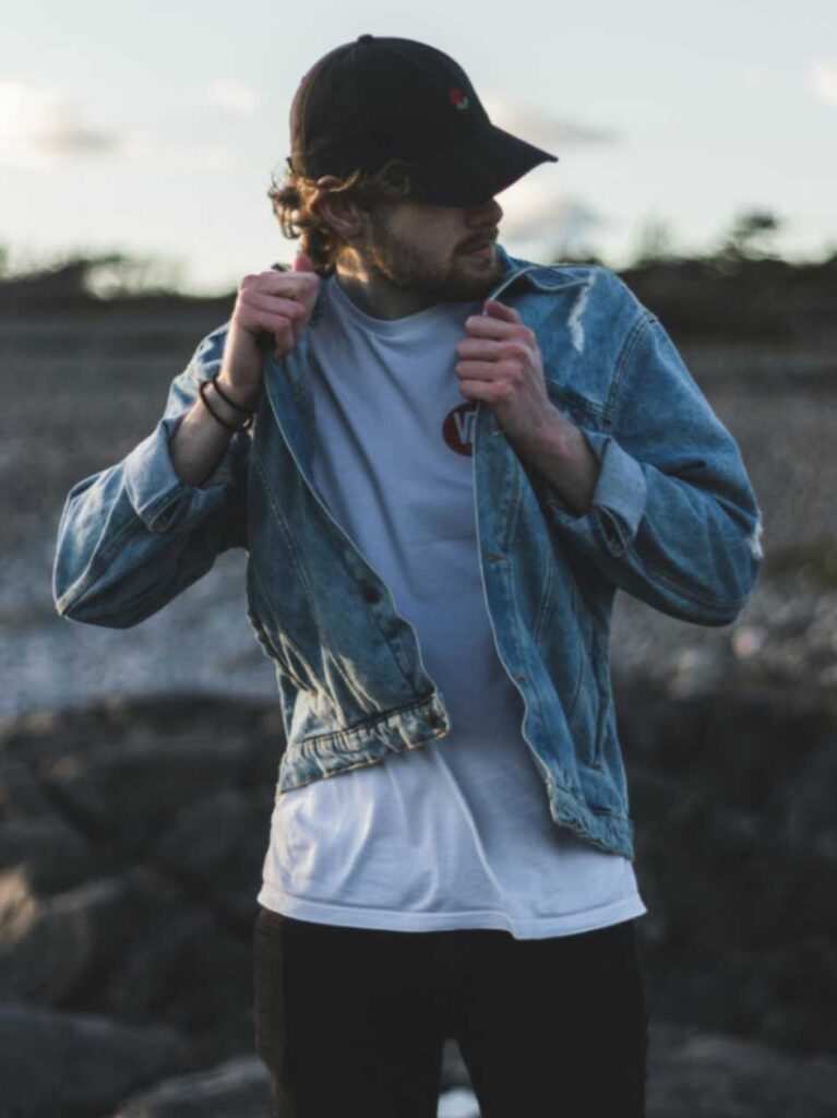 Trendy Casual Outfits for Men: Versatile Wardrobe Essentials and Cool Styling Tips