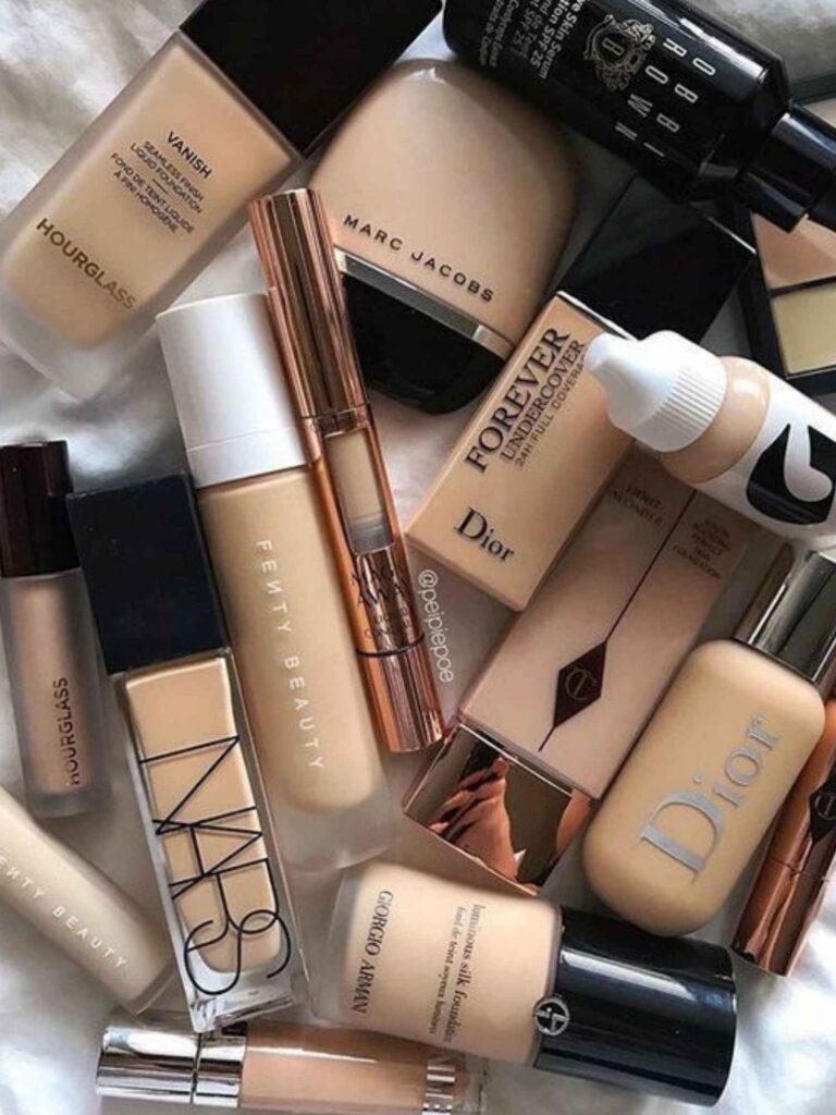 Discover a quick and easy Everyday Makeup Routine for beauty lovers, teens, brides, and busy women. Perfect for school, work, or parties!