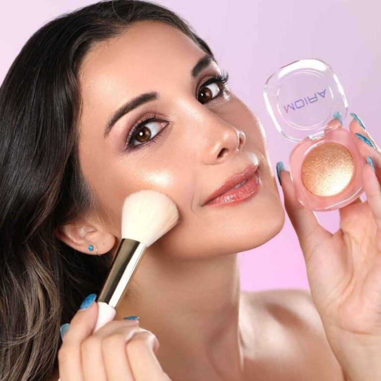 Discover a quick and easy Everyday Makeup Routine for beauty lovers, teens, brides, and busy women. Perfect for school, work, or parties!