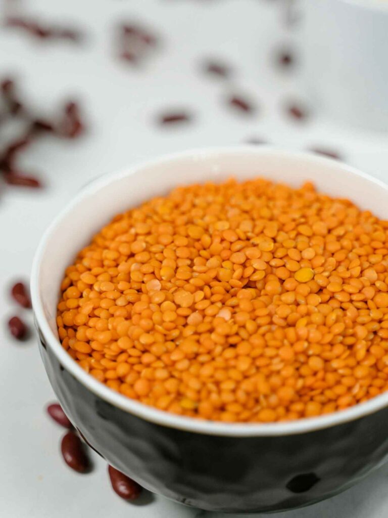 Discover the best fitness-boosting foods for women—superfoods, protein-rich meals, and energy-enhancing snacks for beauty lovers, brides, students, and busy professionals. Improve strength, glow, and wellness with these must-eat foods!