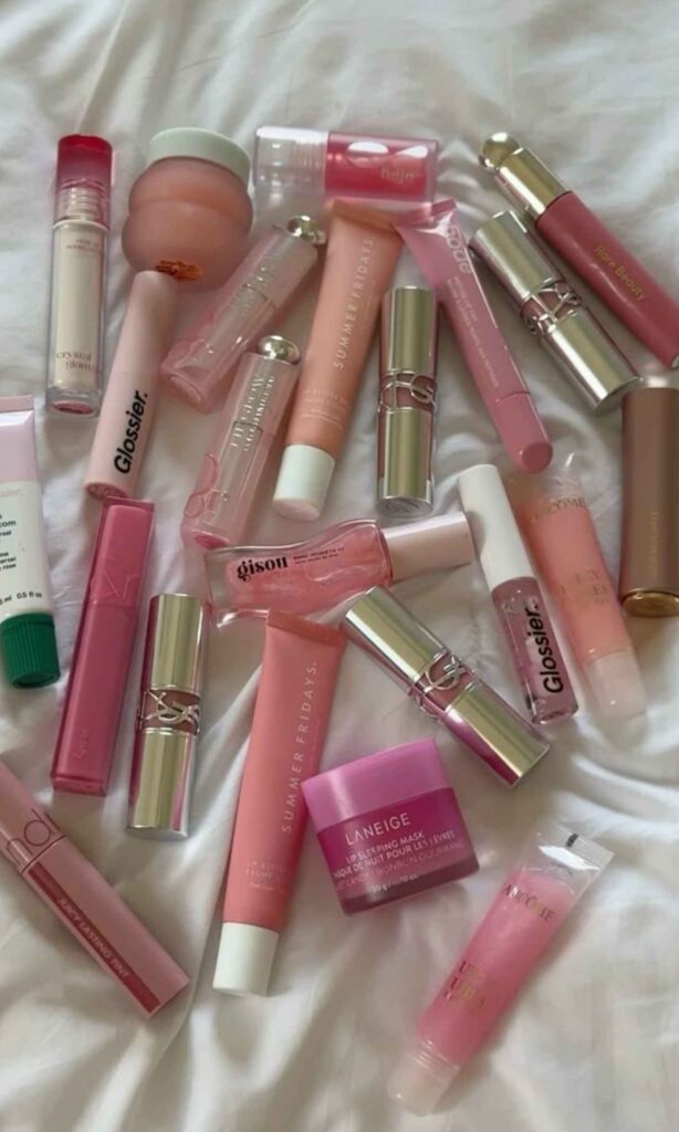 Discover a quick and easy Everyday Makeup Routine for beauty lovers, teens, brides, and busy women. Perfect for school, work, or parties!