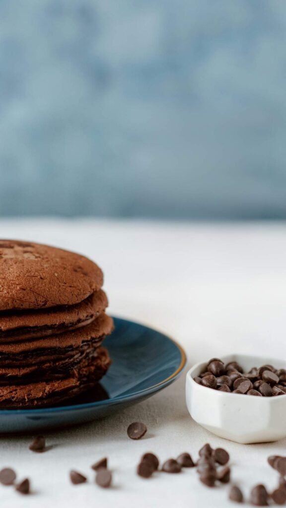 Colorful and healthy breakfast for kids with fresh fruits, yogurt, and whole-grain pancakes—perfect for busy moms! Easy, fun, and nutritious morning meals that picky eaters will love. 