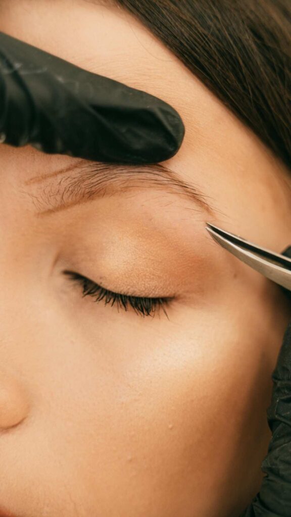 Must-have makeup essentials for beauty lovers—curated products for flawless looks! Perfect for beginners, brides, college girls, and professionals. Discover brushes, palettes, and skincare-makeup hybrids for every occasion. 